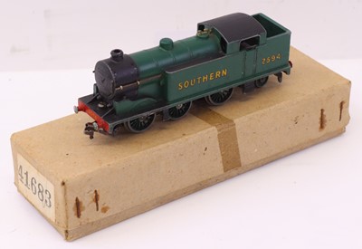 Lot 271 - Hornby 00 3-Rail EDL7 0-6-2 Southern Post War...