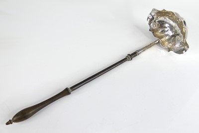 Lot 2071 - A George III silver toody ladle, having shaped...