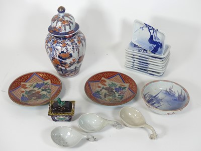 Lot 60 - A collection of Chinese ceramics, to include...