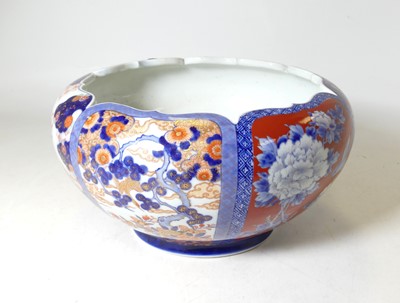 Lot 95 - A Japanese Imari porcelain jardiniere, 20th...