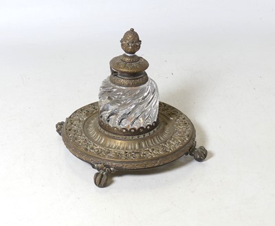 Lot 137 - A Victorian inkwell, having a hinged brass...