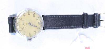 Lot 482 - A vintage Buren gent's steel cased wristwatch,...