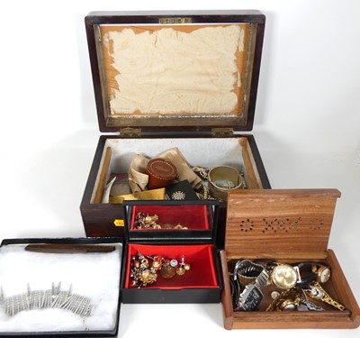 Lot 333 - A Victorian rosewood workbox, contents to...
