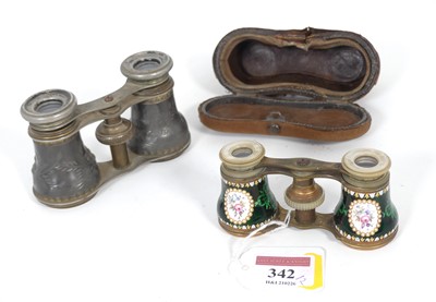 Lot 342 - A pair of early 20th century French opera...
