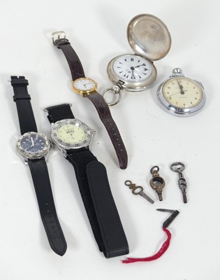 Lot 346 - An Ingersoll Triumph nickel cased open faced...