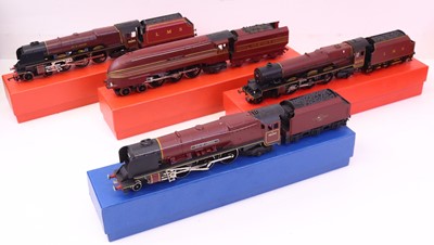 Lot 162 - Four 00 gauge locos to include a Wrenn City of...