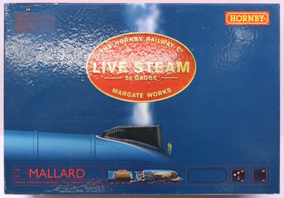 Lot 167 - Hornby 00 gauge live steam boxed Mallard set...