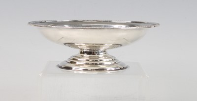 Lot 135 - A 1980s silver footed bon-bon dish, of oval...