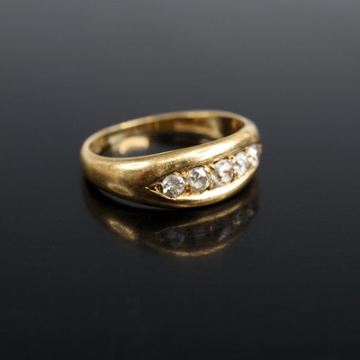 Lot 2006 - An Edwardian 18ct yellow gold diamond half...