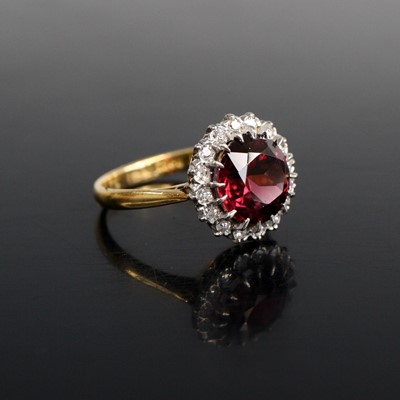 Lot 2025 - A yellow and white metal spinel and diamond...