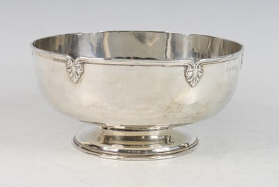 Lot 106 - An Art Deco silver footed table bowl, the...