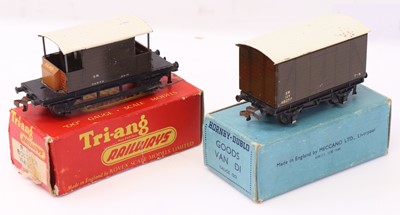 Lot 393 - Two Hornby Dublo post-war Southern wagons to...