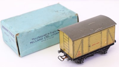Lot 543 - Hornby Dublo pre-war SR Southern meat van in...