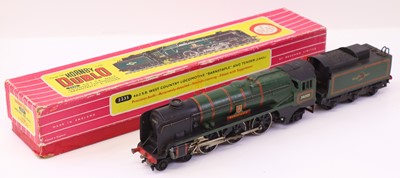 Lot 307 - Hornby Dublo 2 rail 2235 4-6-2 SR West Country...
