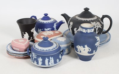 Lot 52 - A collection of Wedgwood Jasperware, to...