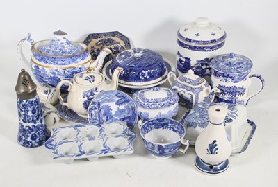 Lot 55 - A collection of blue & white transfer...