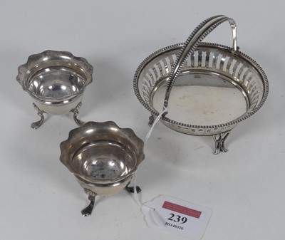 Lot 239 - An Edwardian silver bonbon/sweetmeat basket of...