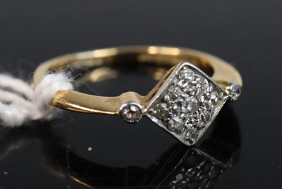 Lot 248 - An Art Deco 18ct gold diamond set ring, the...