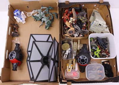 Lot 473 - 2 trays containing a collection of Star Wars,...