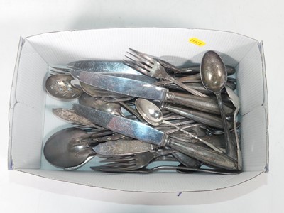 Lot 182 - A collection of silver plated flatwares,...