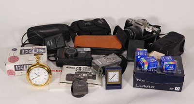 Lot 436 - A collection of cameras, to include a Pentax...