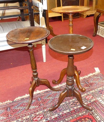 Lot 1271 - A Victorian mahogany circular fixed top...