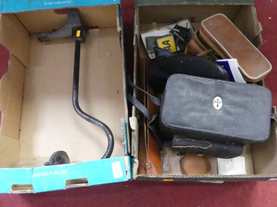 Lot 482 - A collection of miscellaneous items, to...