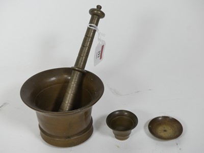 Lot 393 - A reproduction bronze mortar in the 17th...