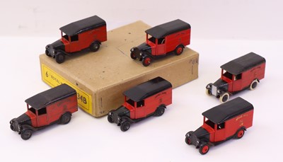 Lot 647 - Dinky Toys Trade Box of 34B Royal Mail Vans,...