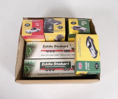 Lot 403 - A collection of diecast scale models to...