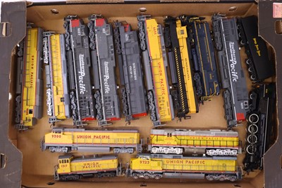 Lot 267 - One tray of various HO gauge locos to include...