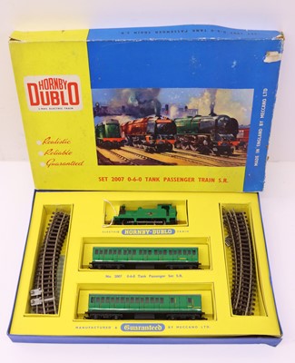 Lot 322 - 2007 Hornby Dublo boxed SR tank passenger set...