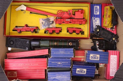 Lot 419 - Hornby-Dublo items – loco, breakdown crane &...