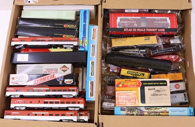 Lot 254 - Two trays of American HO gauge wagons and...
