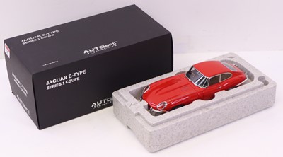 Lot 25 - Auto Art Signature Series 1/18 scale Jaguar...