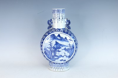 Lot 53 - A Chinese blue and white moon flask, 19th...