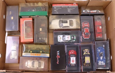 Lot 76 - A tray containing 1/43 scale Matchbox Dinky...