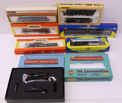 Lot 259 - Nine HO gauge locomotives to include a...