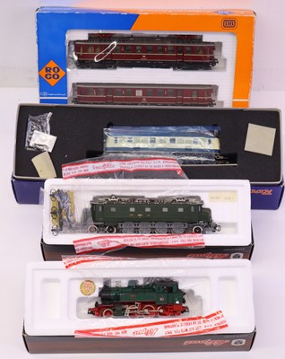 Lot 263 - Four HO gauge continental outline locos to...