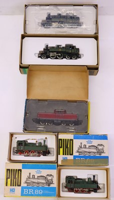 Lot 243 - Five HO gauge locos to include a Trix STS.B...