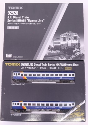 Lot 279 - A Tomix No.92928 Japanese Outline N gauge...