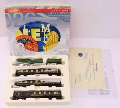 Lot 204 - Hornby 00 gauge train pack "The Thanet Belle",...