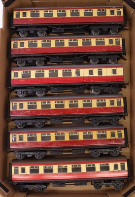 Lot 115 - Six Basset Lowke BR Mk1 coaches in crimson and...