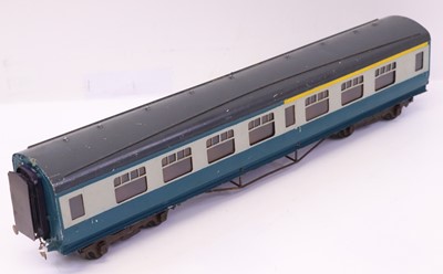 Lot 140 - An 0 gauge completely repainted Exley coach in...