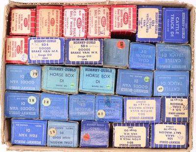 Lot 334 - Approx 30 Hornby Dublo 2 and 3 rail wagons to...