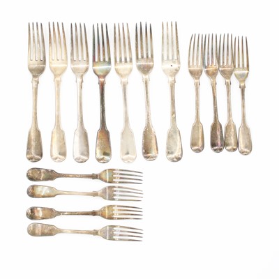 Lot 274 - A collection of early 19th century silver...