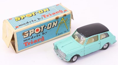Lot 877 - Triang Spot-On Models No. 154 Austin A 40,...