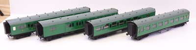 Lot 254 - 0 gauge finescale kit built rake of four...