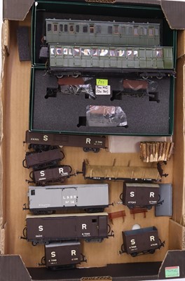 Lot 258 - A collection of mainly kit and scratch-built...