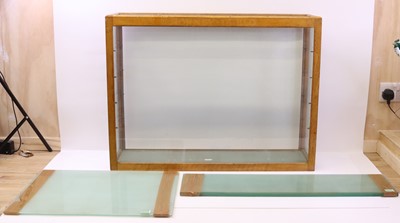 Lot 423 - Hornby Dublo original Dealers display cabinet,...